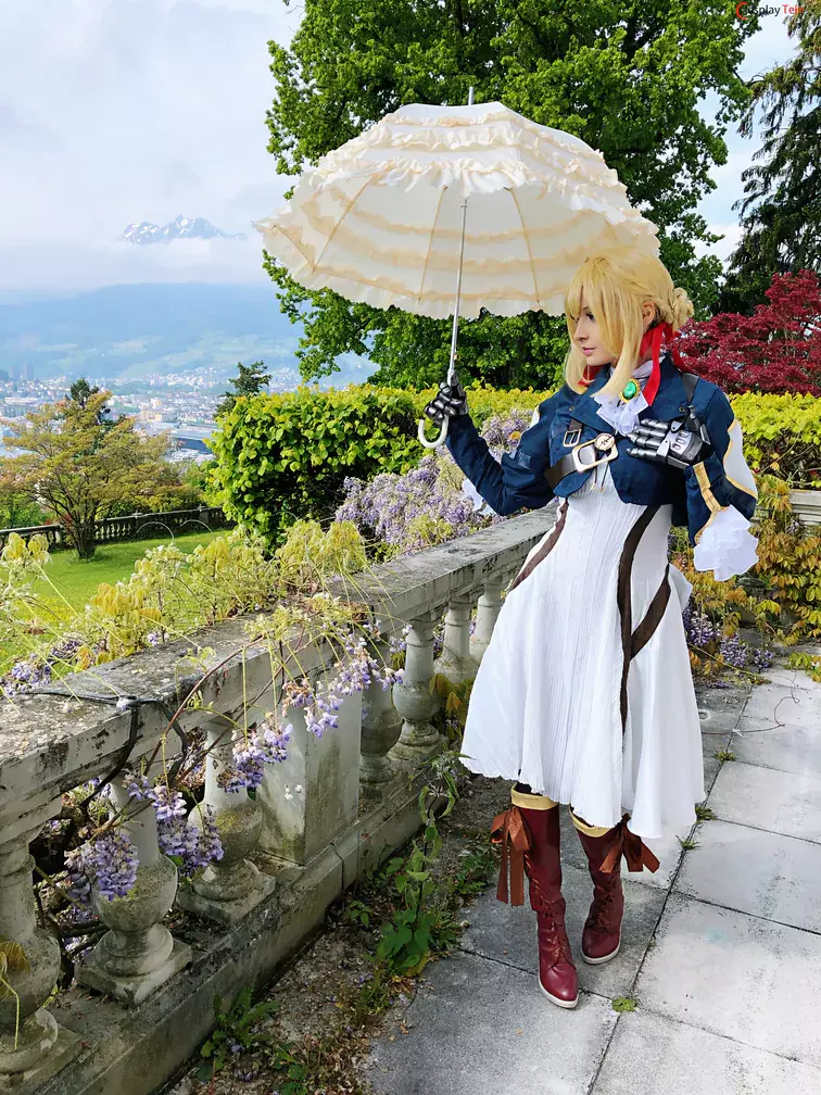 Hidori Rose cosplay Violet Evergarden “70 photos and 1 video”