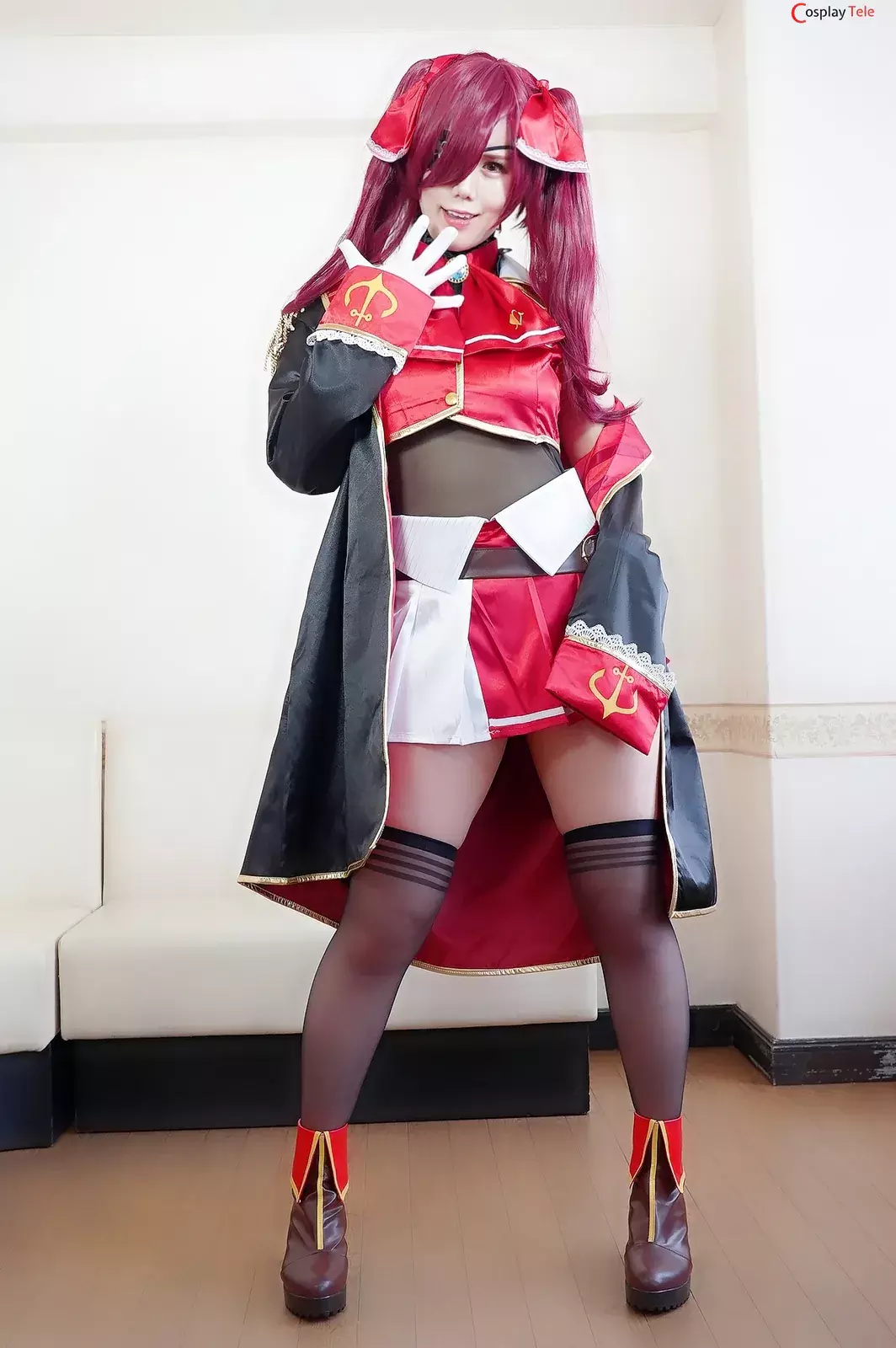 Unknown Cosplayer cosplay Houshou Marine – Hololive “30 photos and 1 video”