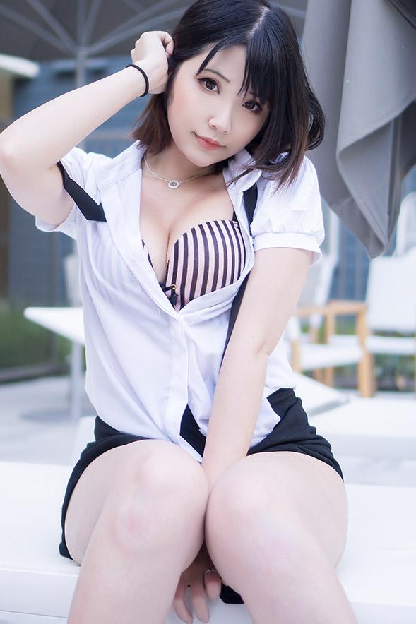 Hana Bunny – Wet Shirt