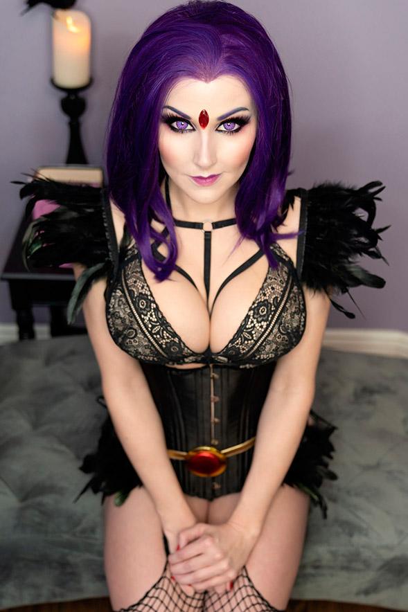 Angie Griffin – Raven