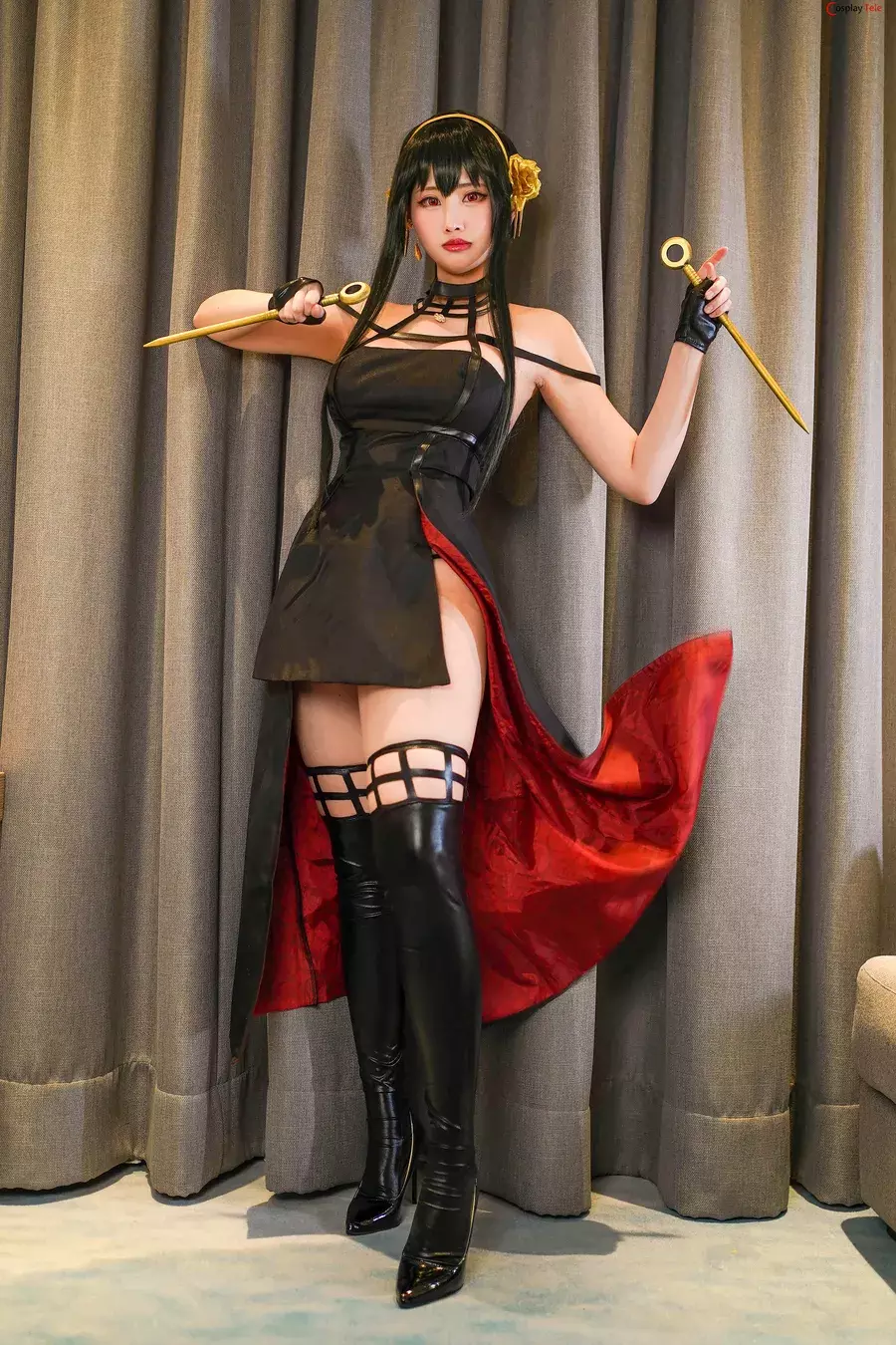 KaYa Huang (萱) cosplay Yor Forger – Spy x Family “69 photos”