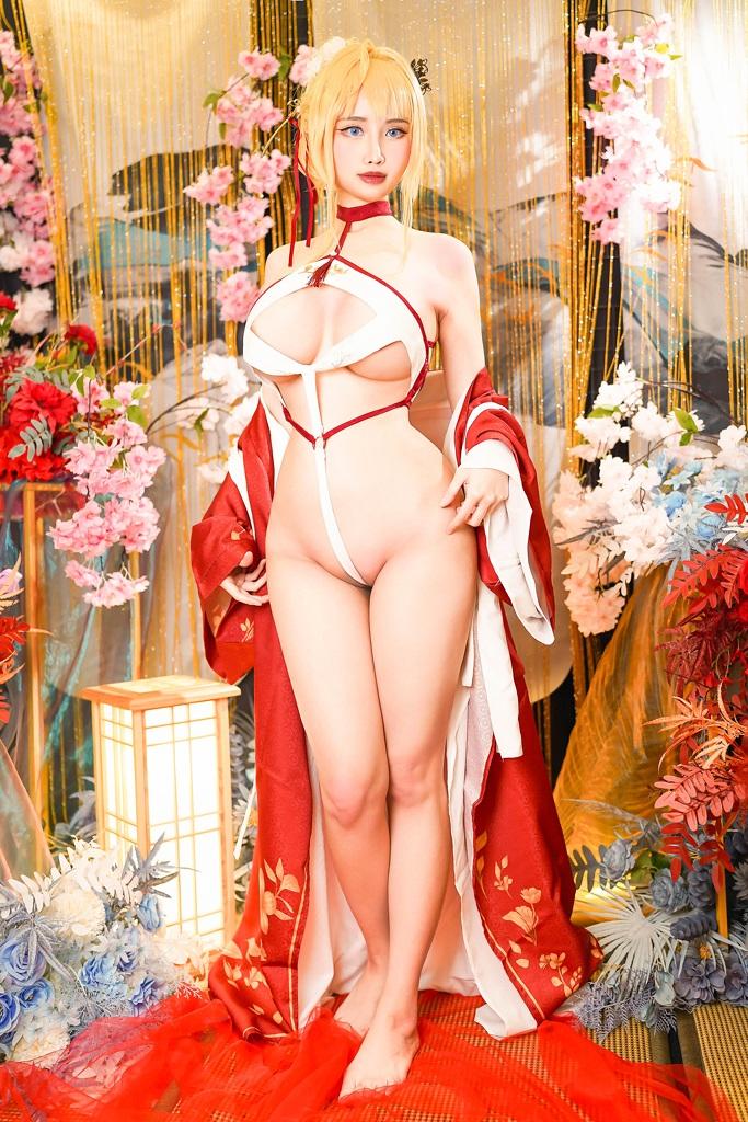 KaYa Huang – Glorious Pungent Plum (Azur Lane)