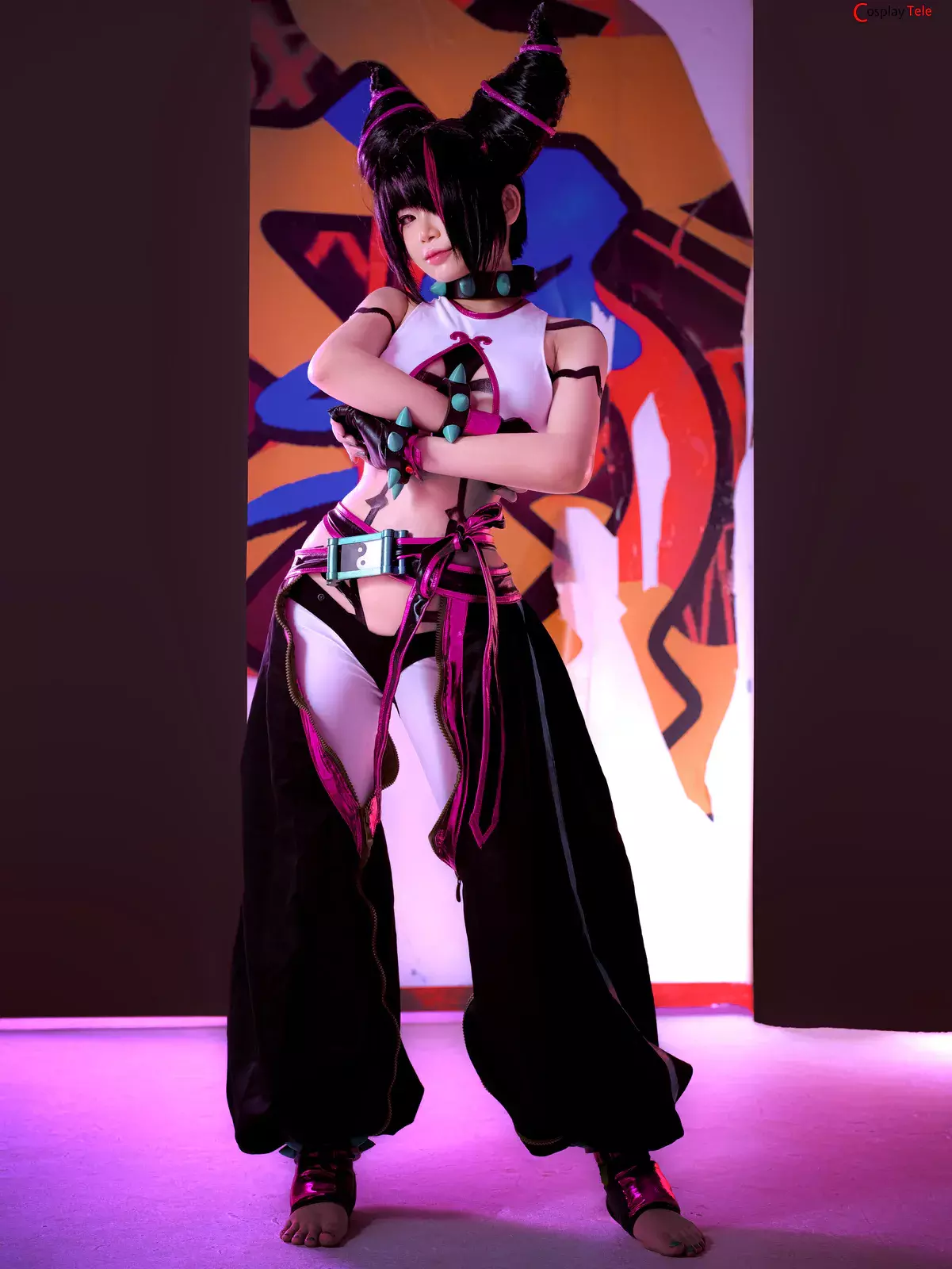 ZinieQ (ジニCosplayer) cosplay Juri Han – Street Fighter “50 photos,2 gifs and 14 videos”