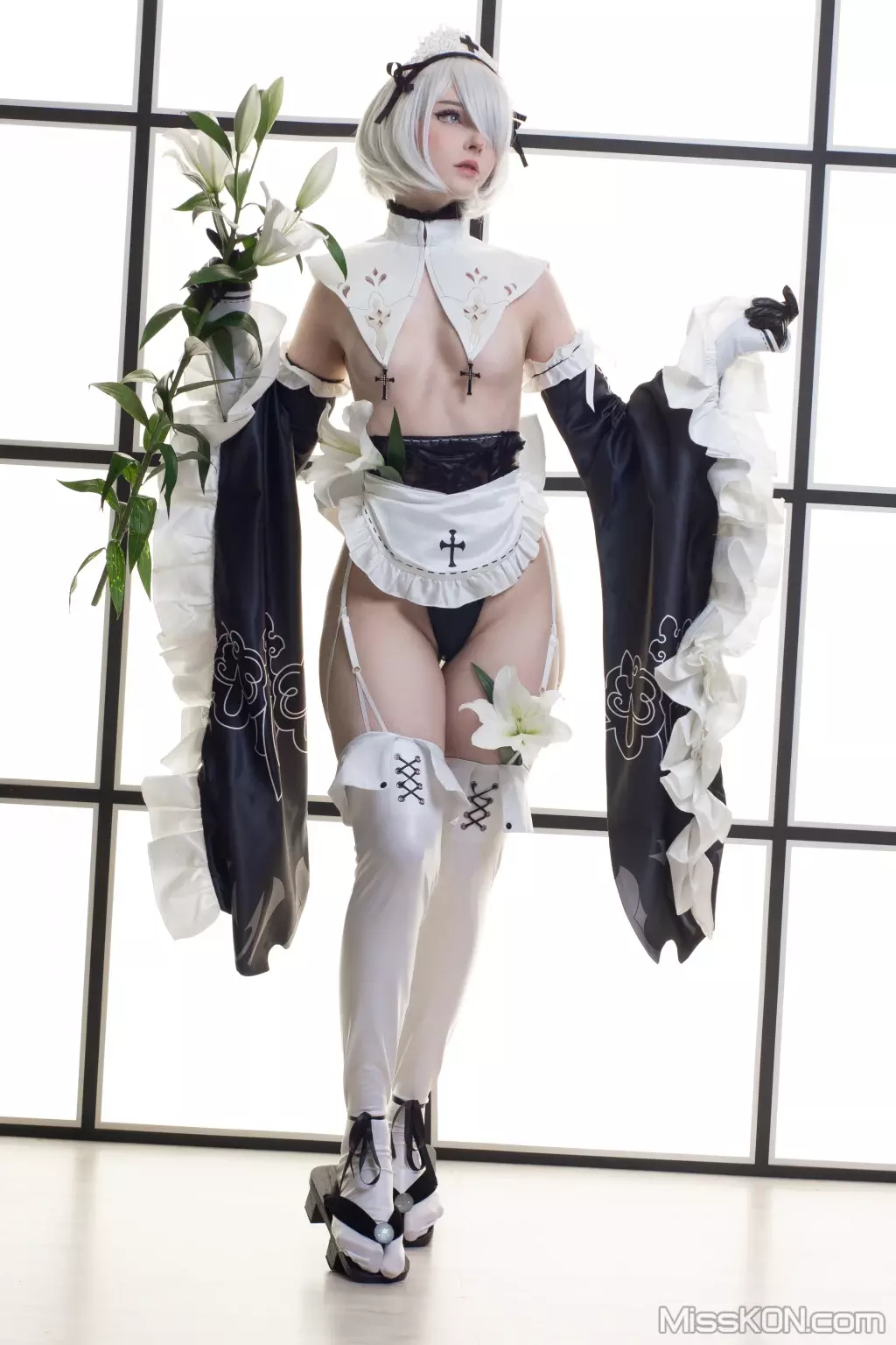 Coser@Candy_Ball: Maid 2B (24 photos)