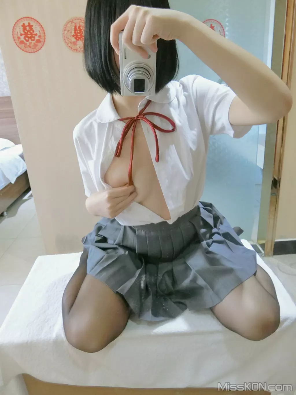 Coser@一只肉酱阿: 黑丝制服 (45 photos + 4 videos)