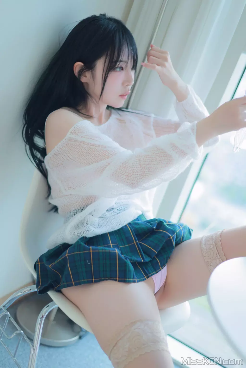 [Patreon] rinaモモリナ (momorina): Extra-short Plaid Skirt (61 photos)