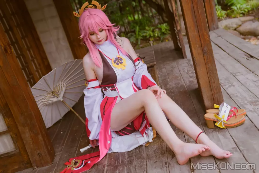 Coser@前羽_rr: 原神 八重神子 (36 photos)