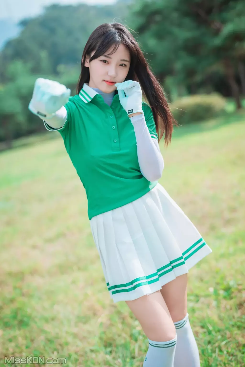 DJAWA Photo – HENDOONG (혠둥이): “On Green” (101 photos)