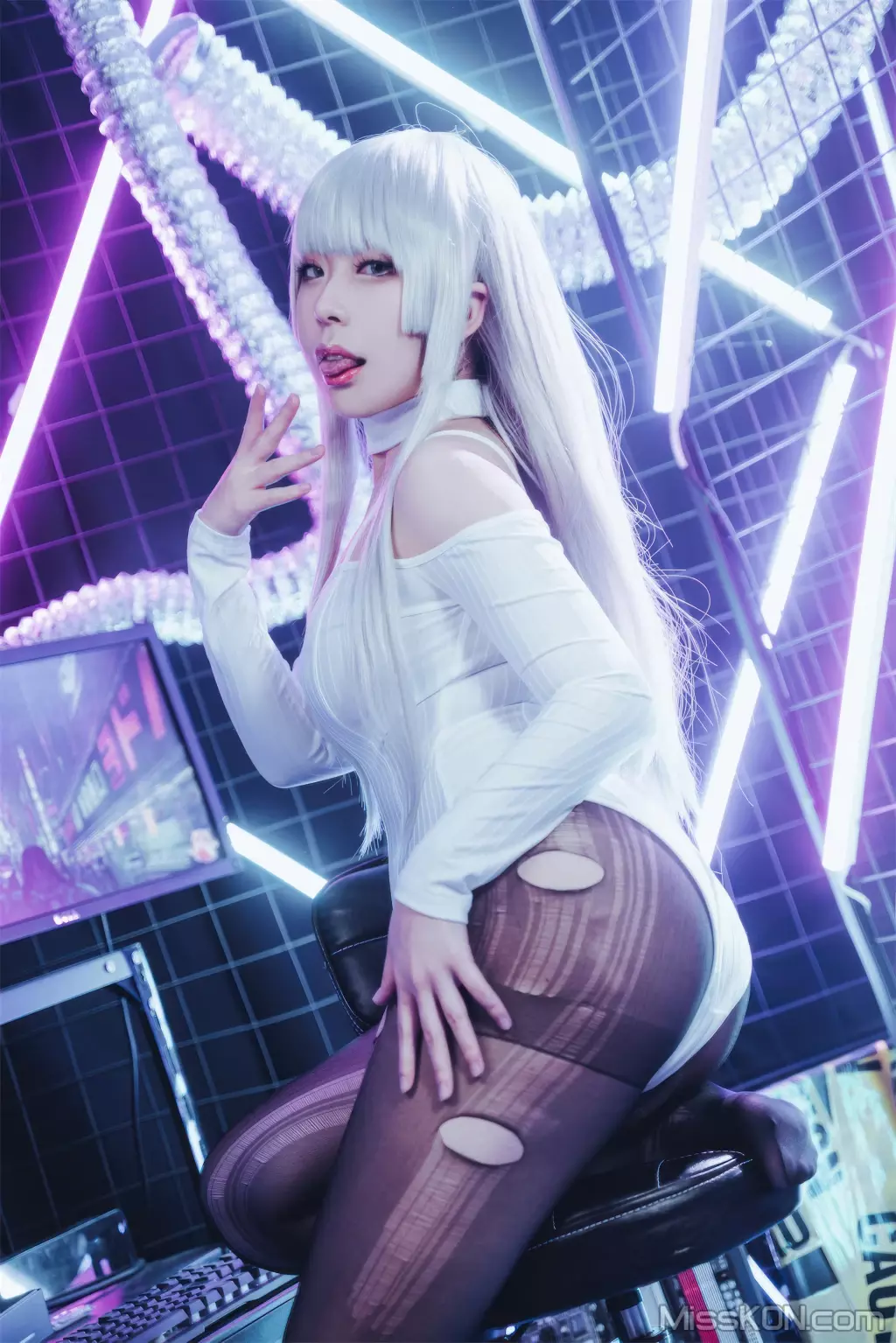 Coser@虎森森: 莺 (33 photos)