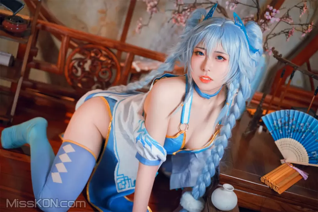 Coser@虎森森: 少女前线 翠雀媚 (40 photos)