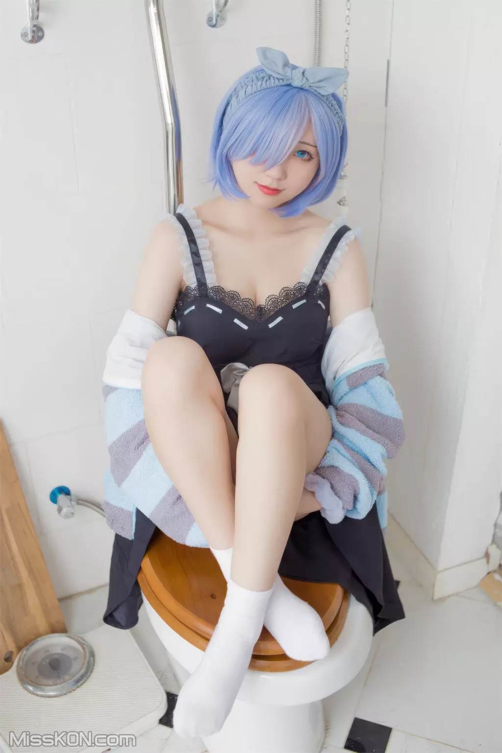 Coser@花铃: 蕾姆居家服 (30 photos)