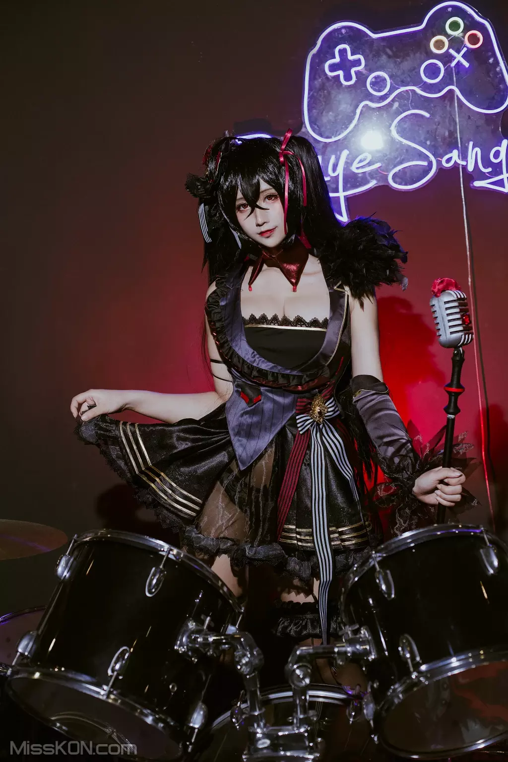 Coser@九曲Jean: 大凤打歌服 (30 photos)