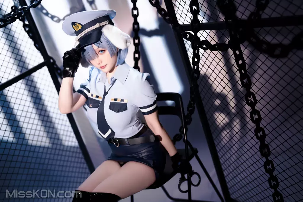 Coser@星之迟迟Hoshilily: 2024年02月计划C RE0 蕾姆 狗耳警官 (101 photos + 1 video)