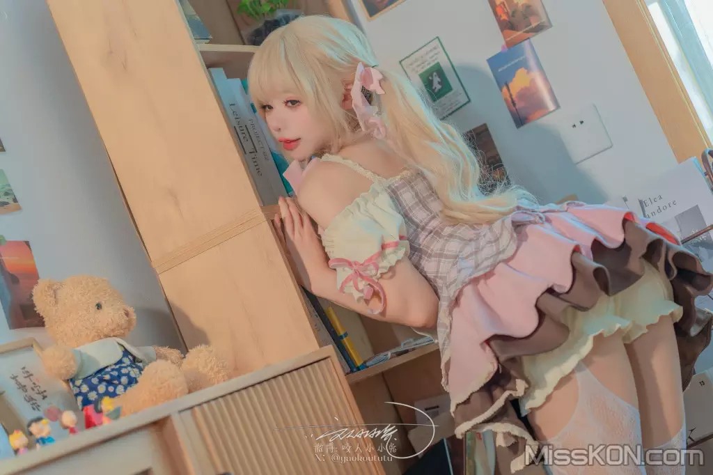 Coser@黏黏团子兔: 居家甜妹 超级敏感 (77 photos + 1 video)