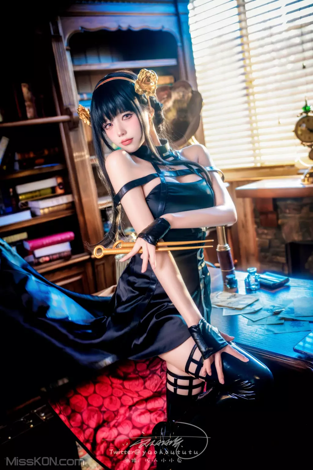 Coser@黏黏团子兔: 约尔太太 (80 photos + 1 video)