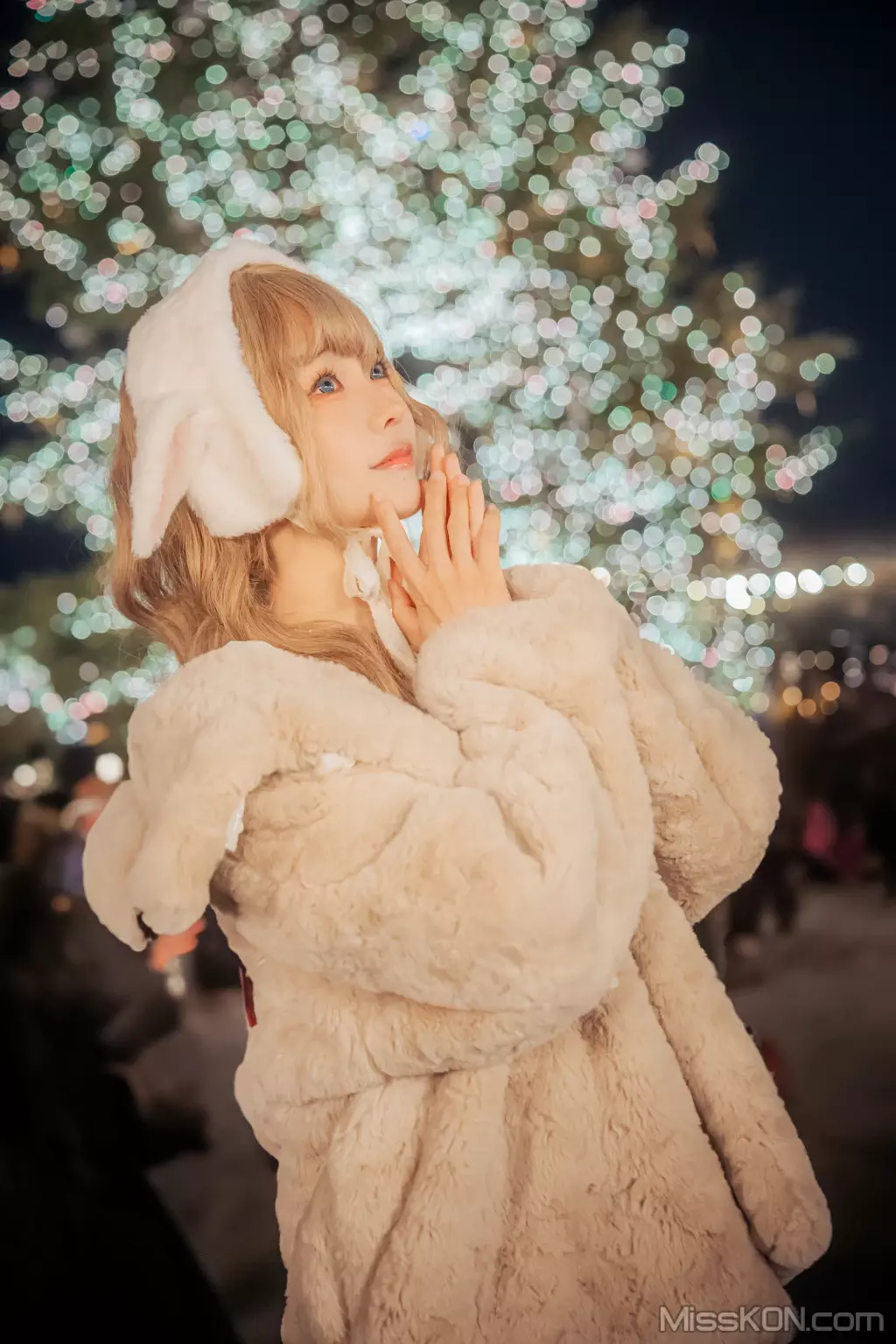 Coser@Ely_eee (ElyEE子): Winter Market Lamb (36 photos + 3 videos)