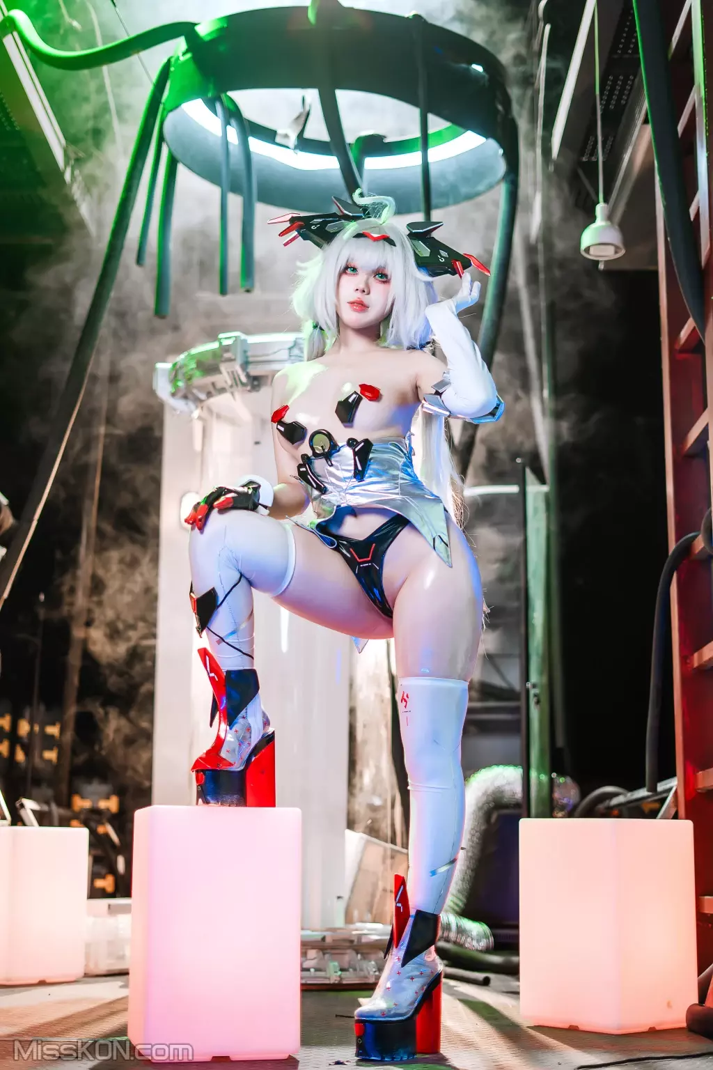 Coser@九言: 交错战线 纳格陵 (67 photos)