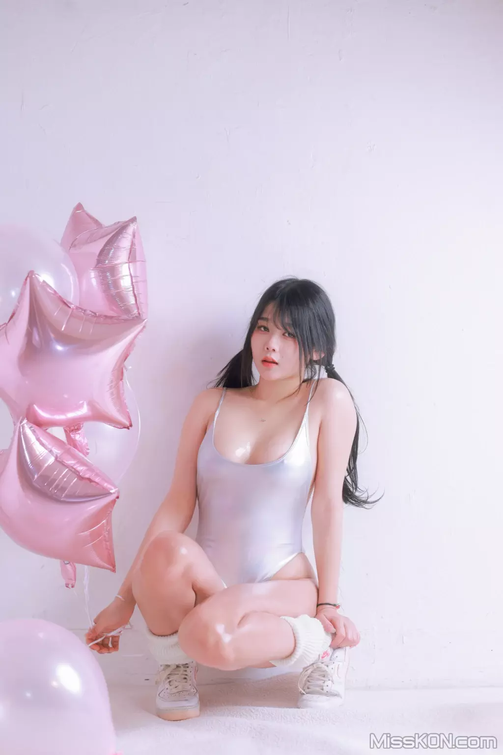 [Yo-U] Zia (지아): Vol.13 Valentine (136 photos + 2 videos)