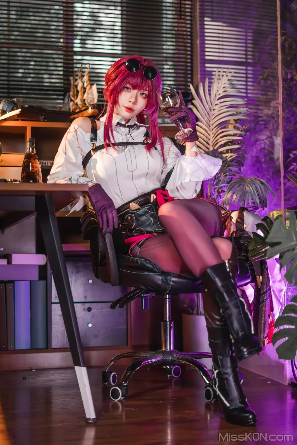 Coser@九言: 卡夫卡 (50 photos + 5 videos)