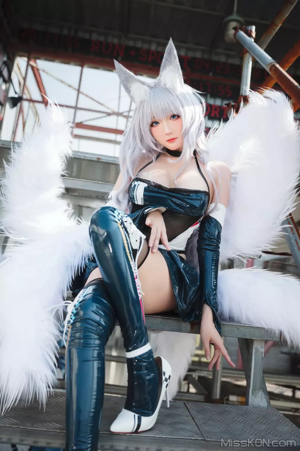 Coser@瓜希酱: 碧蓝航线 信浓赛车 (16 photos)