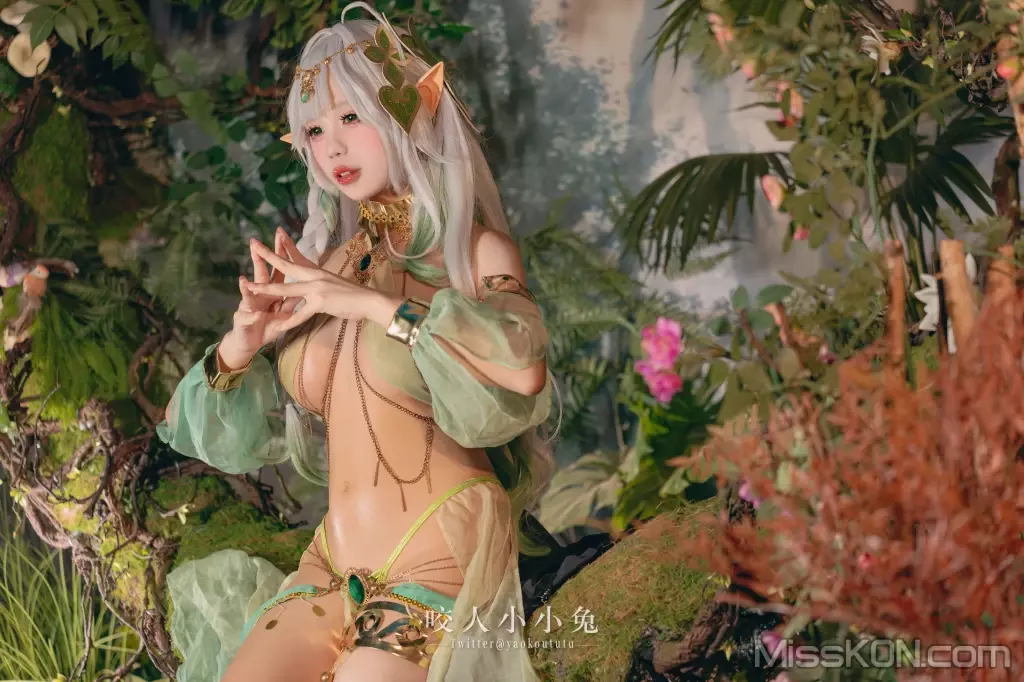 Coser@黏黏团子兔: 被遗忘的大慈树王 (74 photos + 1 video)