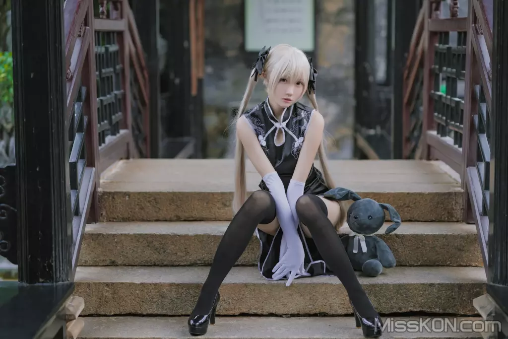 Coser@瓜希酱: 穹妹旗袍 (14 photos)