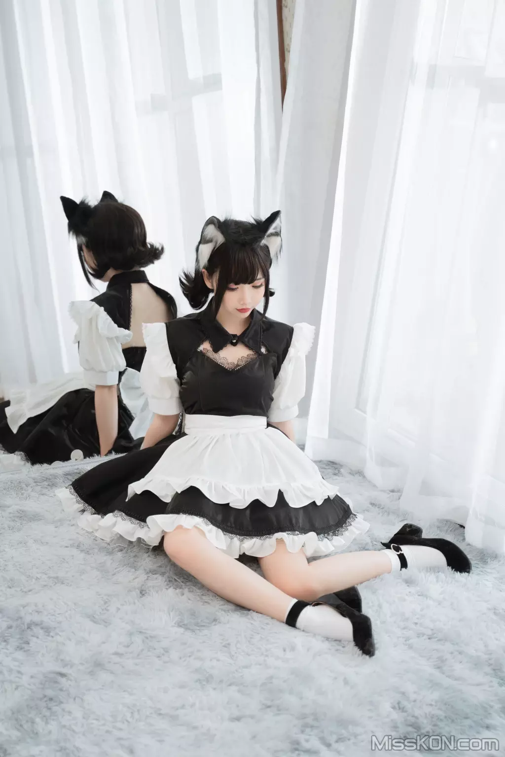 Coser@面饼仙儿 No.114: 开胸女仆 (17 photos)