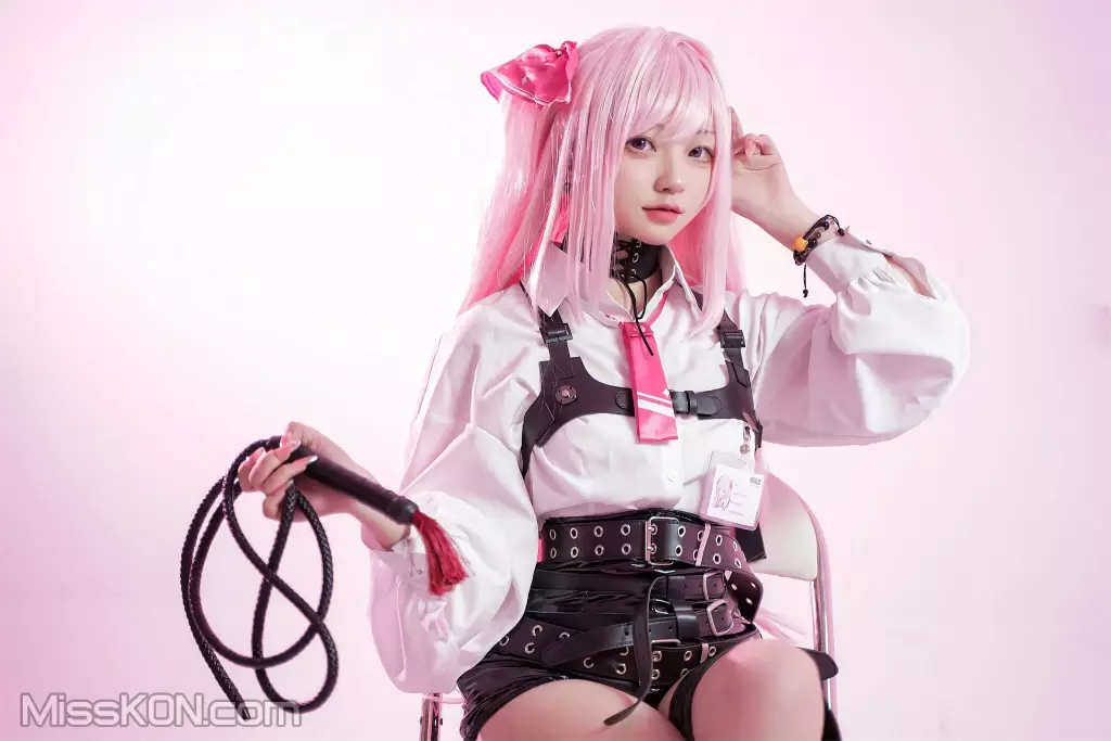 Coser@花铃: 胜利女神 尤妮 (35 photos)