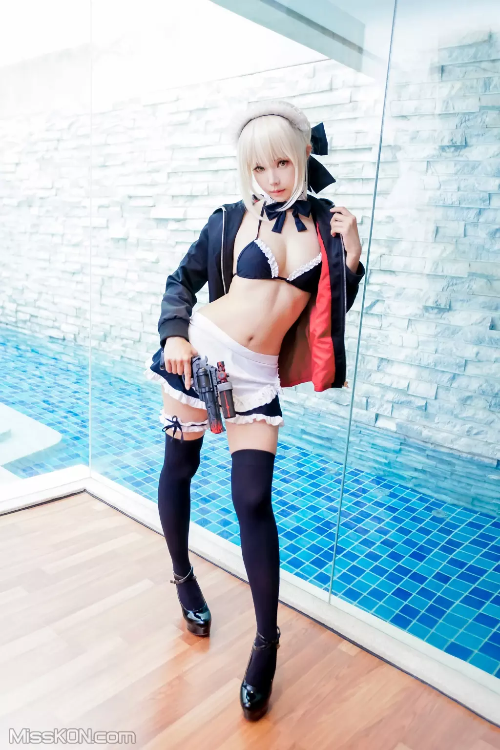 Coser@Ely_eee (ElyEE子): 贞德女仆 (24 photos)