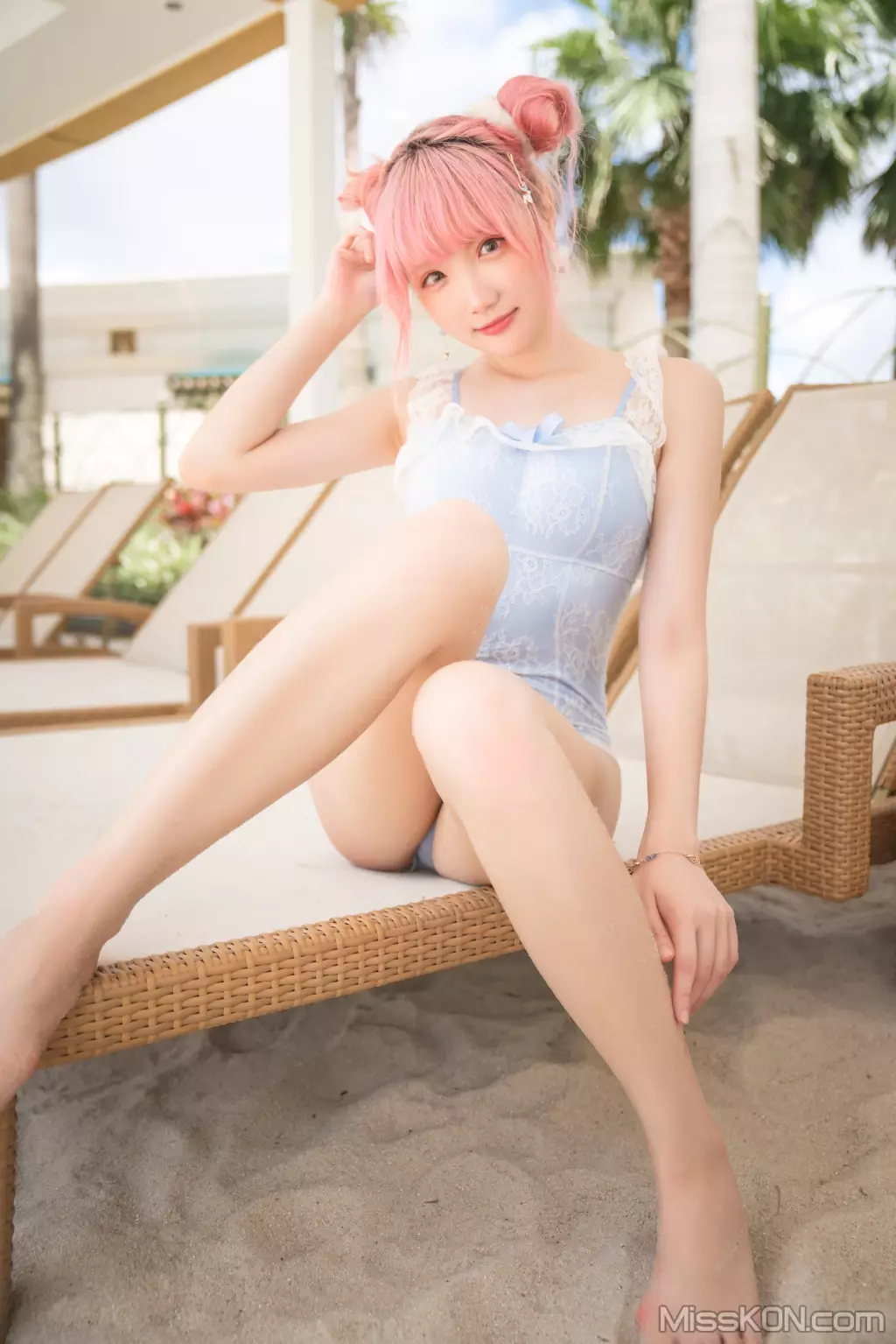 Coser@瓜希酱: 度假水着 (10 photos)