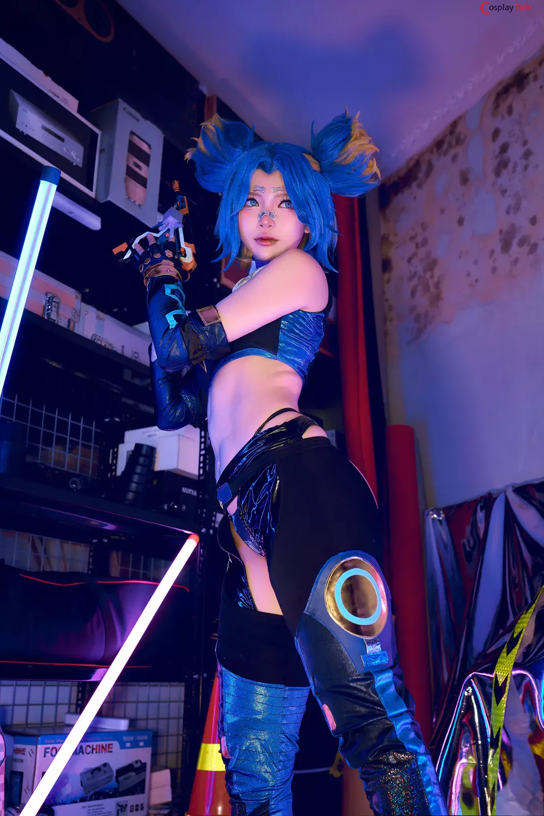 ZinieQ (ジニCosplayer) cosplay Neon – Valorant “41 photos”