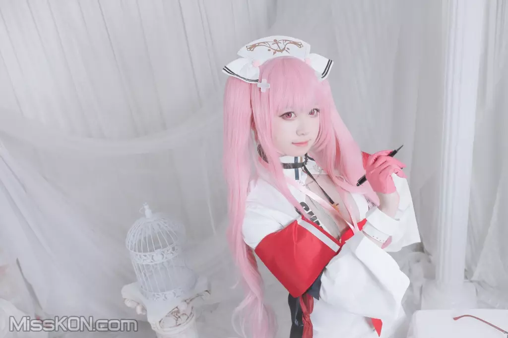 Coser@Asagiriai (愛ちゃん): 英仙座护士服 (20 photos)