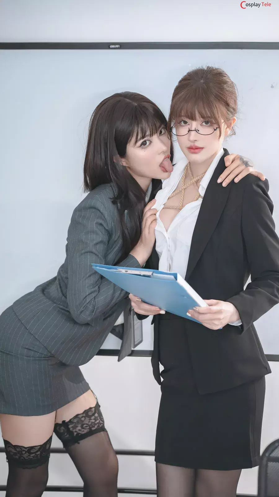 鹿八岁baby (baby-LuLu) – Boss And Subordinate “70 photos and 3 videos”