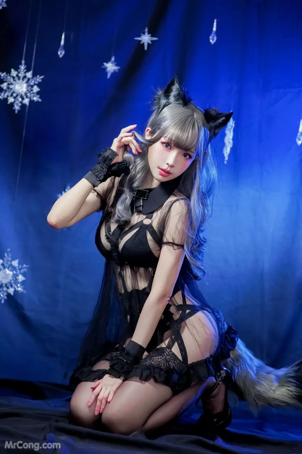 Coser@Ely_eee (ElyEE子): 灰太狼-黑色透视 (24 photos + 9 videos)