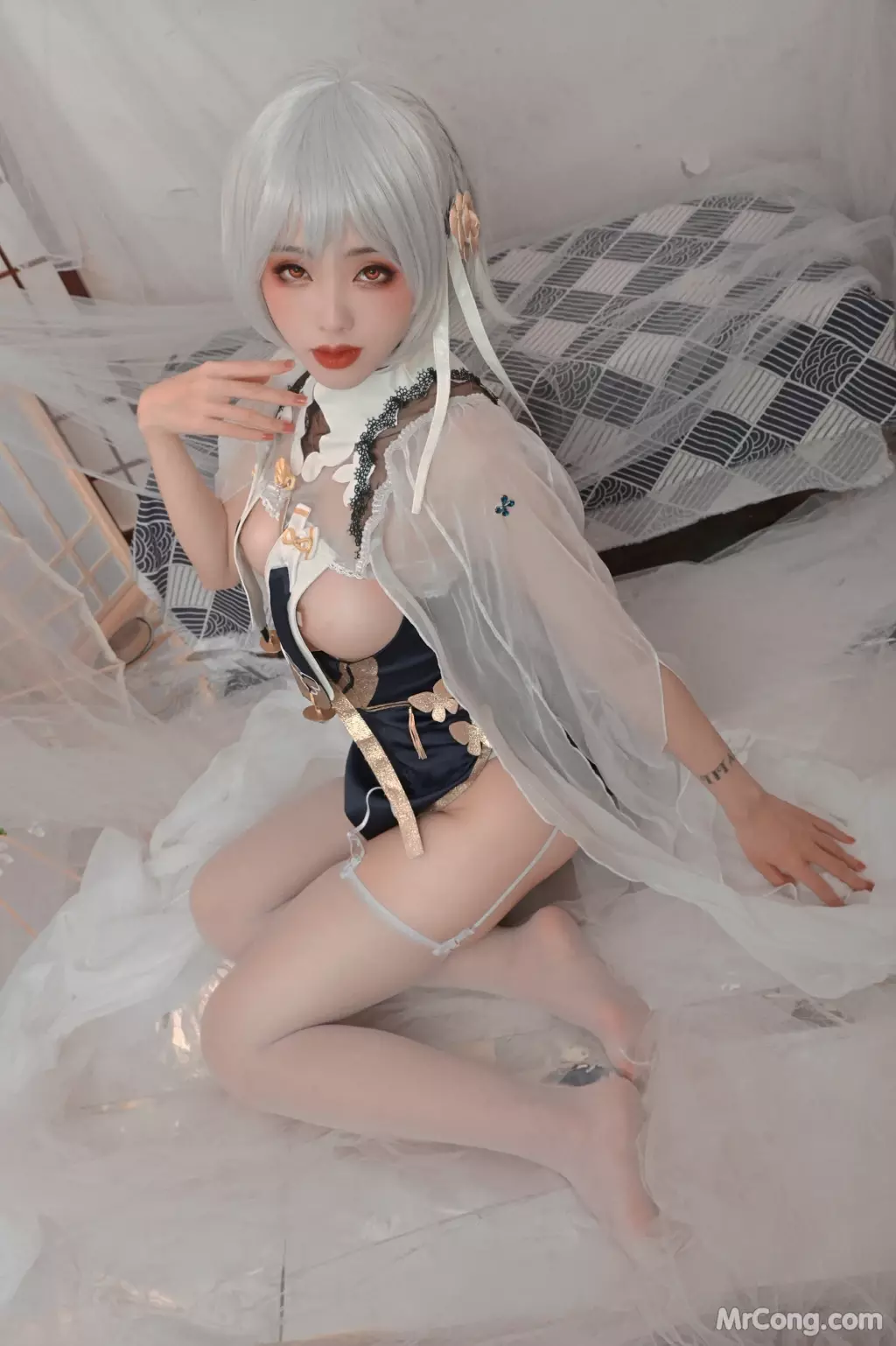 Coser@钛合金TiTi: 天狼星旗袍 (37 photos)