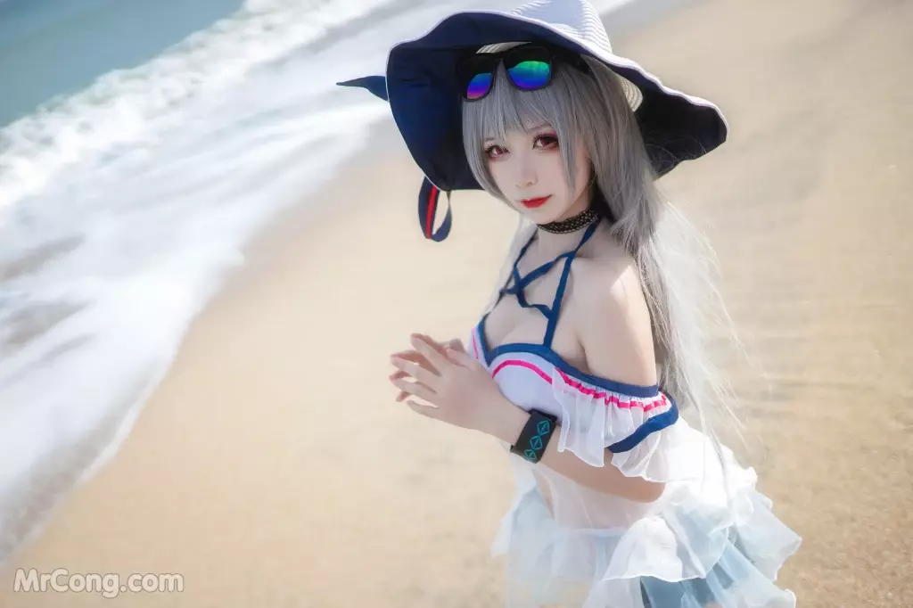 Coser@樱落酱w: 斯卡蒂泳装 (21 photos)