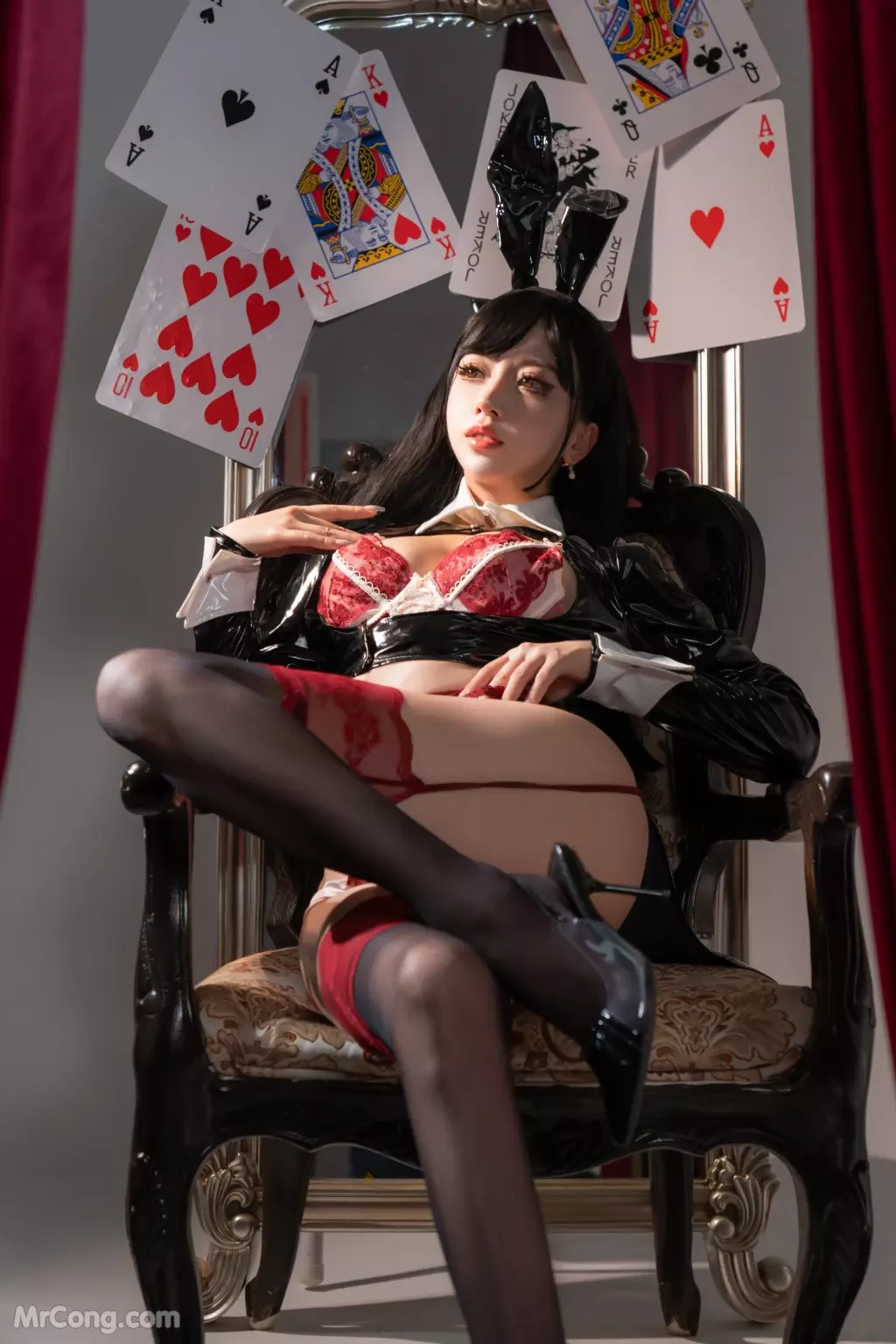 Coser@过期米线线喵 Vol.143: 兔女郎 (50 photos)