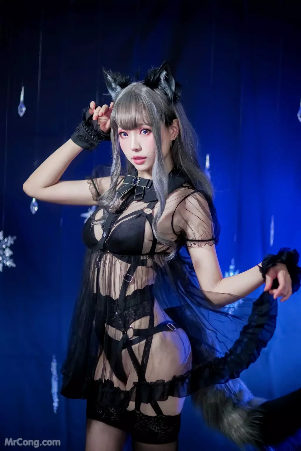 Coser@Ely_eee (ElyEE子): 灰太狼-黑色透视 (24 photos + 9 videos)