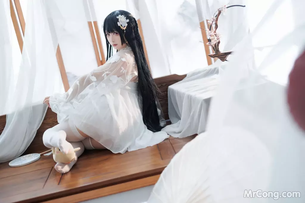 Coser@樱落酱w: 逸仙 膏发凝脂 (31 photos)