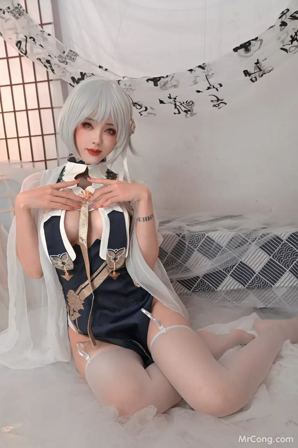 Coser@钛合金TiTi: 天狼星旗袍 (37 photos)