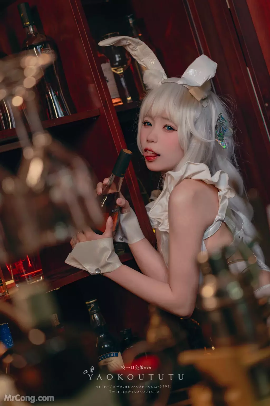 Coser@黏黏团子兔: 恶毒酒吧 (39 photos)