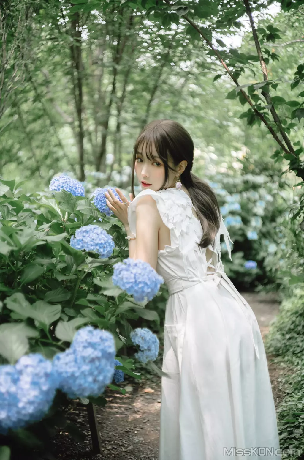 Coser@Ely_eee (ElyEE子): Rainy Season 雨季繡球花 (31 photos)