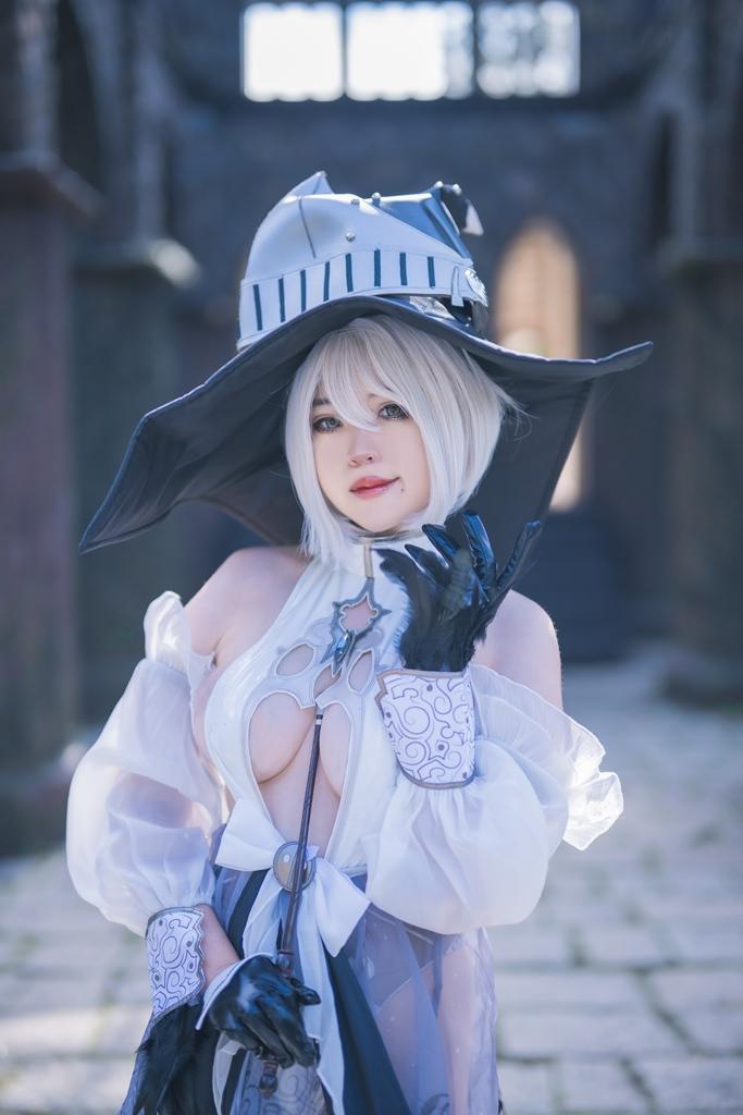 Hatori Sama – 2B Magician