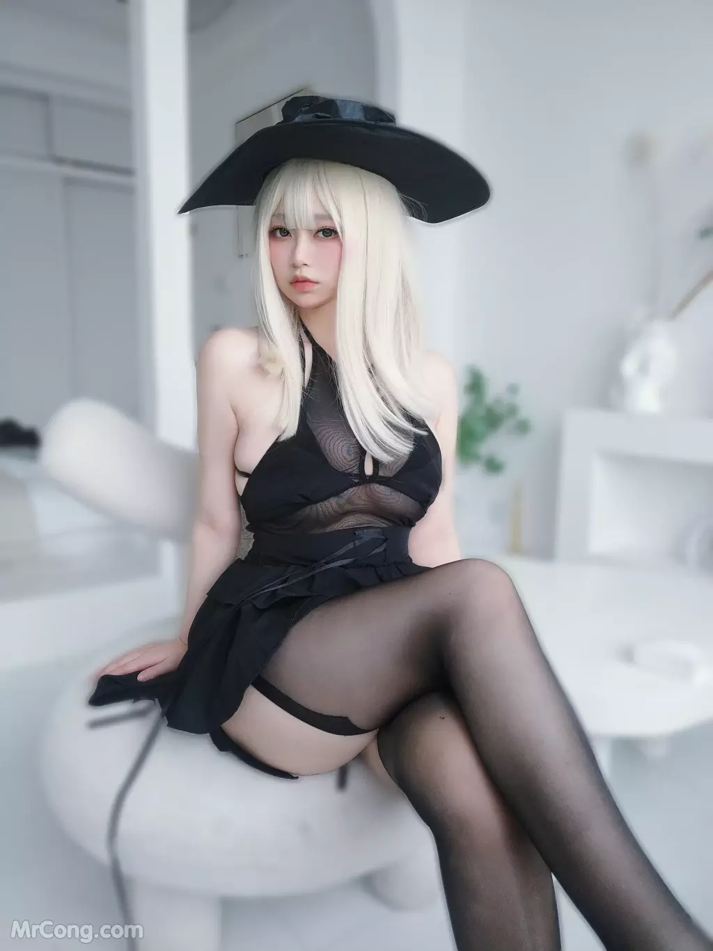 Coser@女主K: 女巫 (20 photos + 1 videos)